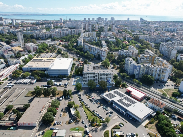 Панорама на Братя Миладинови, Бургас – жилищни сгради и градска среда
